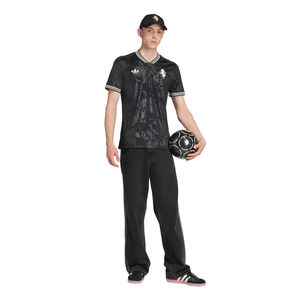 Juventus 2025/26 Third Replica Jersey Discount - Black