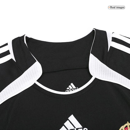 Ronaldo #9 Retro Real Madrid Away Jersey 2006/07