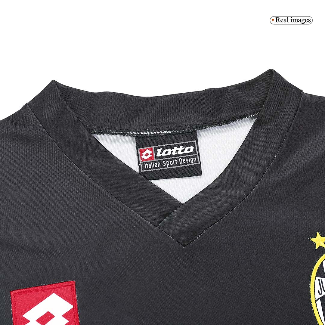 Del Piero #10 Retro Juventus Away Jersey 2001/02