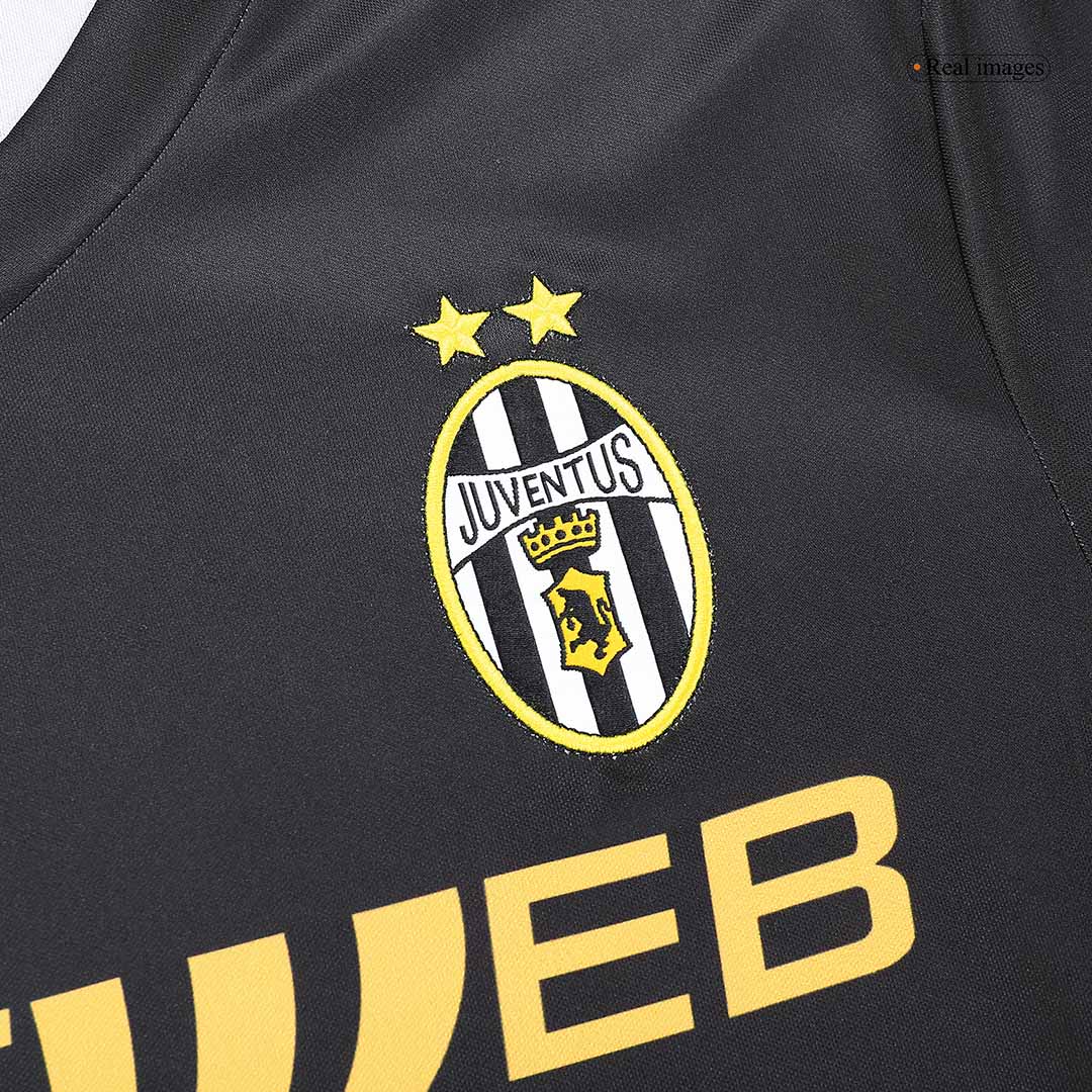 Del Piero #10 Retro Juventus Away Jersey 2001/02