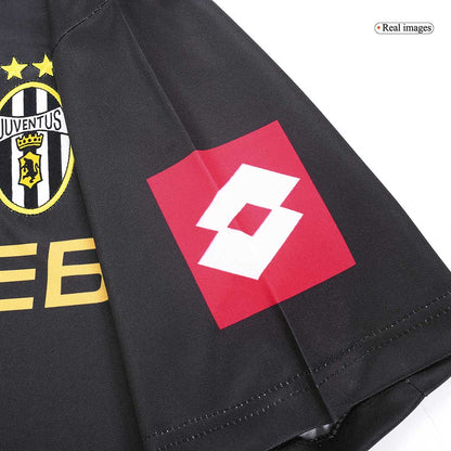 TREZEGUET #17 Retro Juventus Away Jersey 2001/02