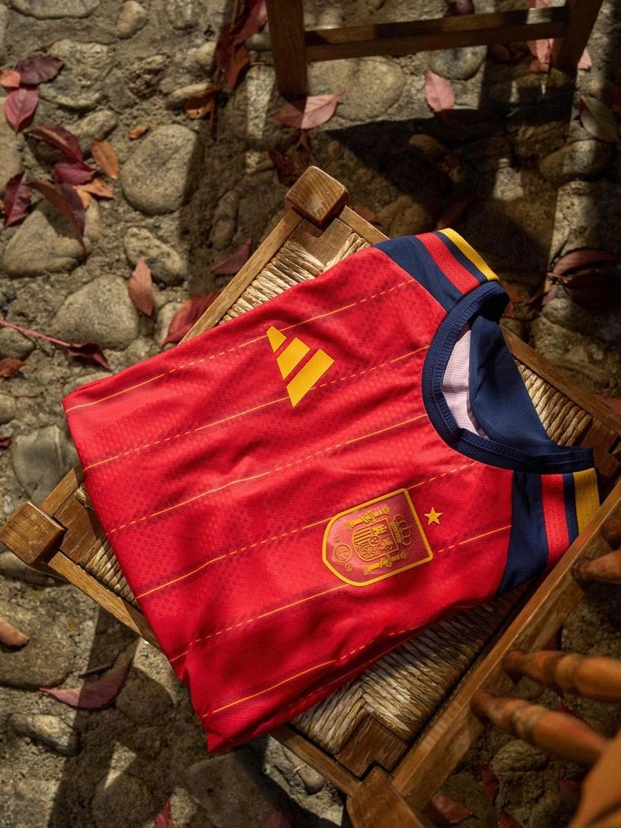 LAMINE YAMAL #19 Spain Home Match Jersey Player Version World Cup 2026
