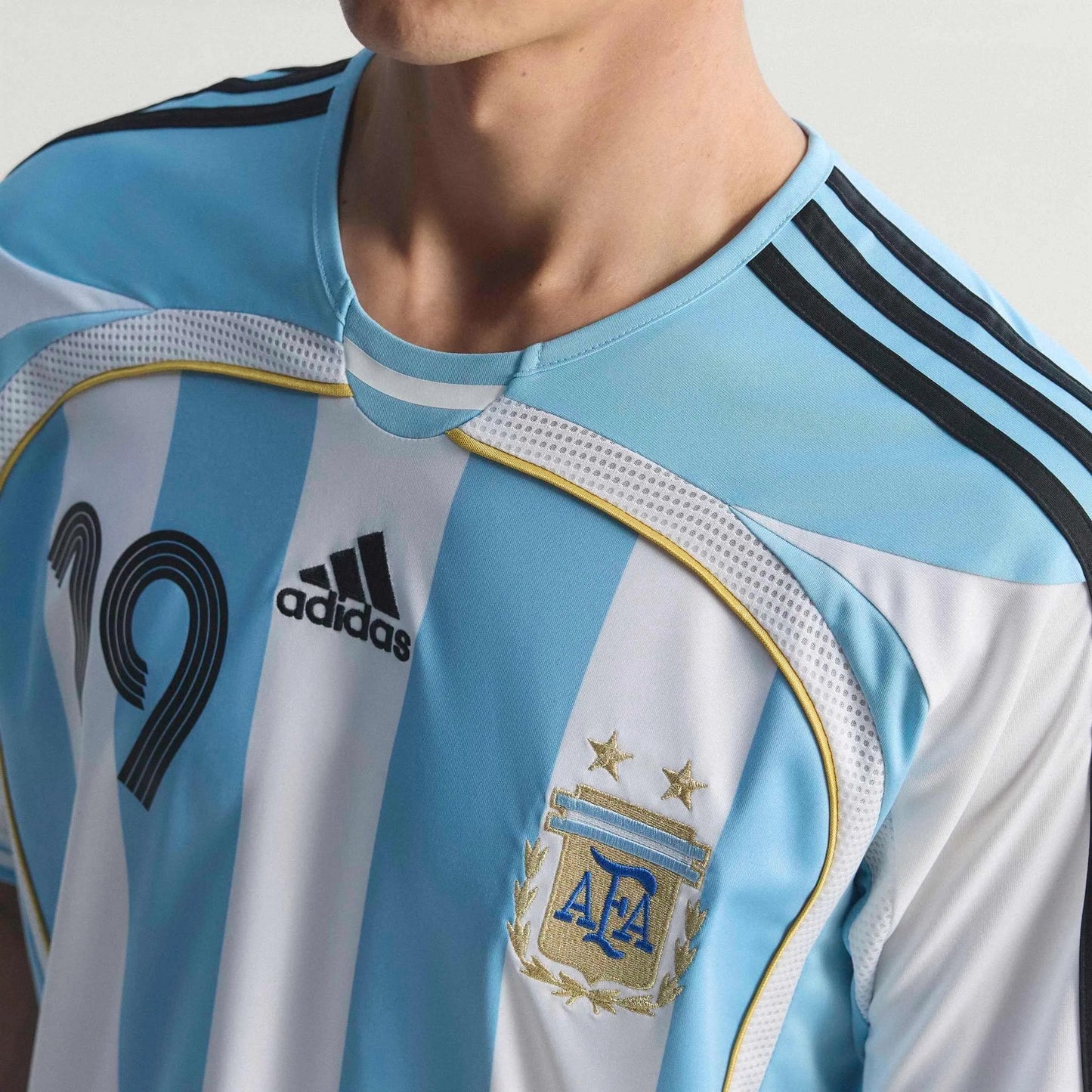 2006 Argentina Men's Retro Stadium Home Messi #19 Soccer Jersey
