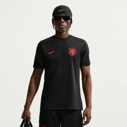 2026-27 Netherlands Men's Strike Top Black/Hyper Crimson/Hyper Crimson